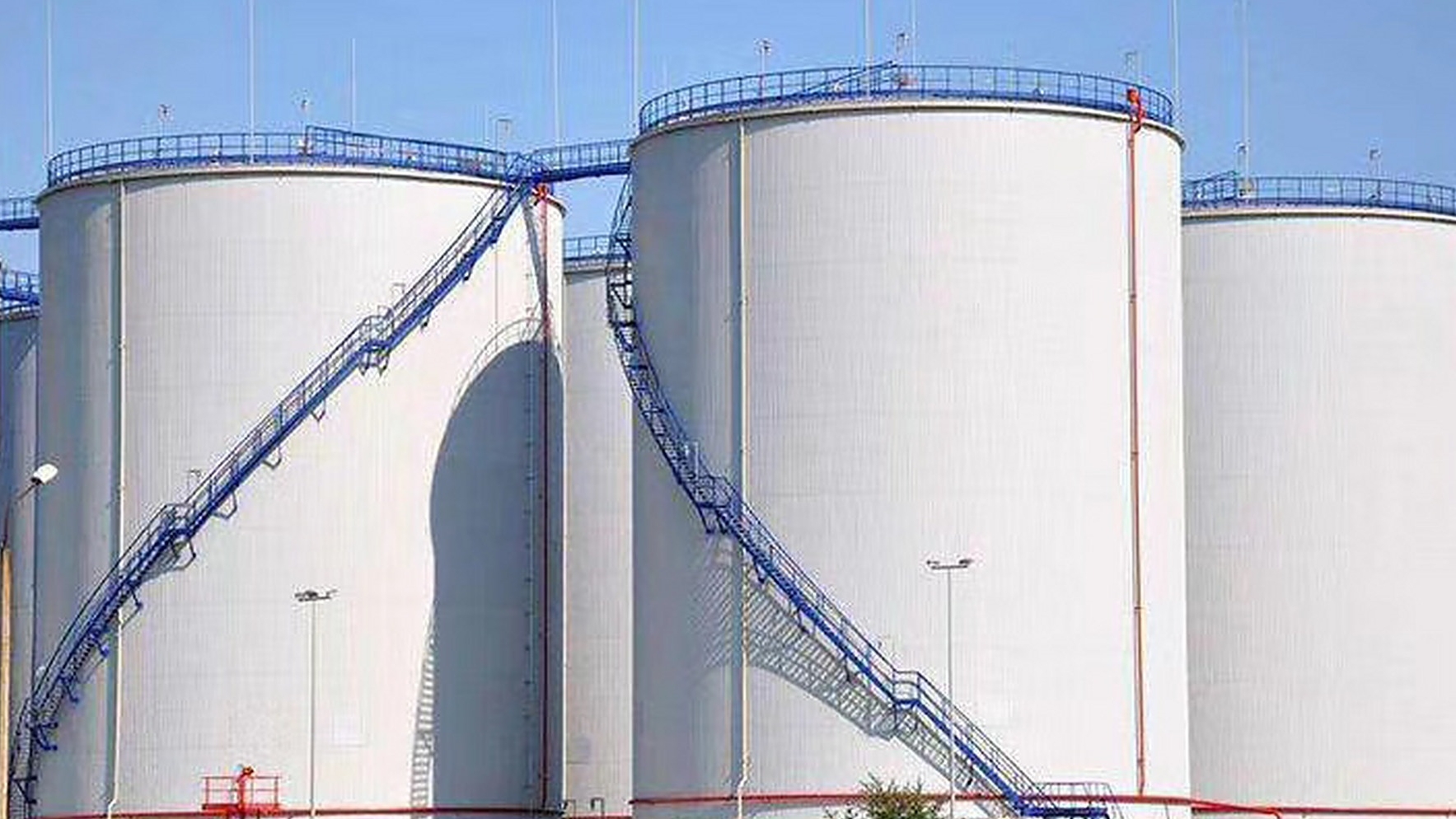 技术前沿：从80GHz到140GHz，频率竞赛如何重塑物位测量精度？